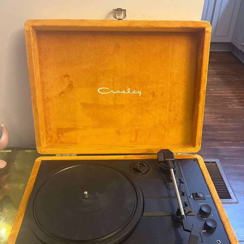 Crosley Bluetooth Suitcase Turntable